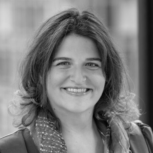 Dr.  Samantha Vinokor-Meinrath