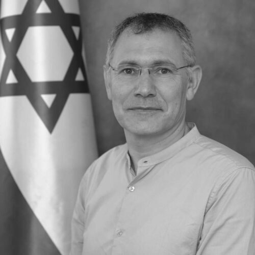 Dr.  Gilad Bodenheimer